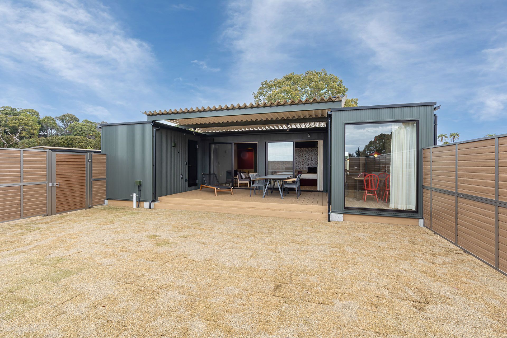 Renewal 02　－客室「ガーデンテラスヴィラ」－