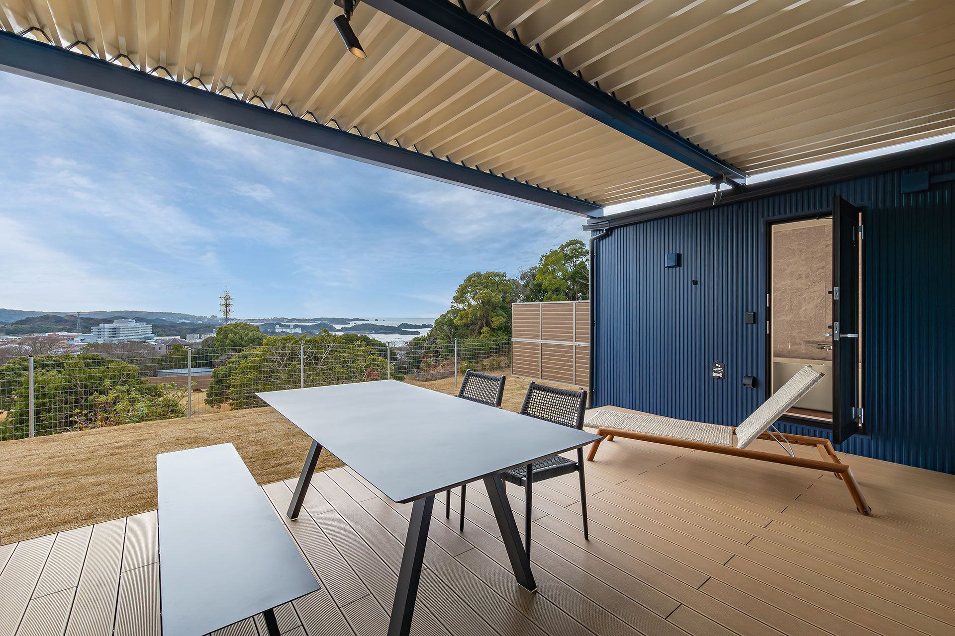 Renewal 03　－客室「ヒルサイドヴィラ」－