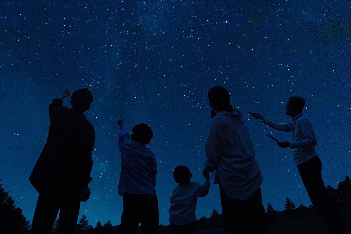 星降る高原の星空散歩