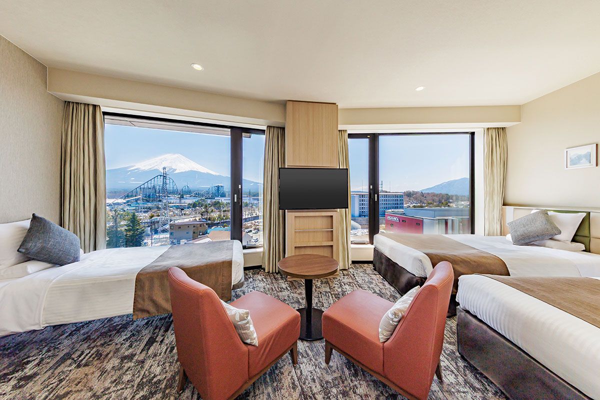 ホテルマイステイズ富士山 展望温泉「ファミリートリプル富士山ビュー 上層階」