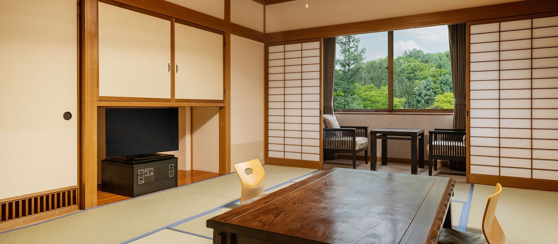 Japanese-style room 10 Tatami (non-smoking)