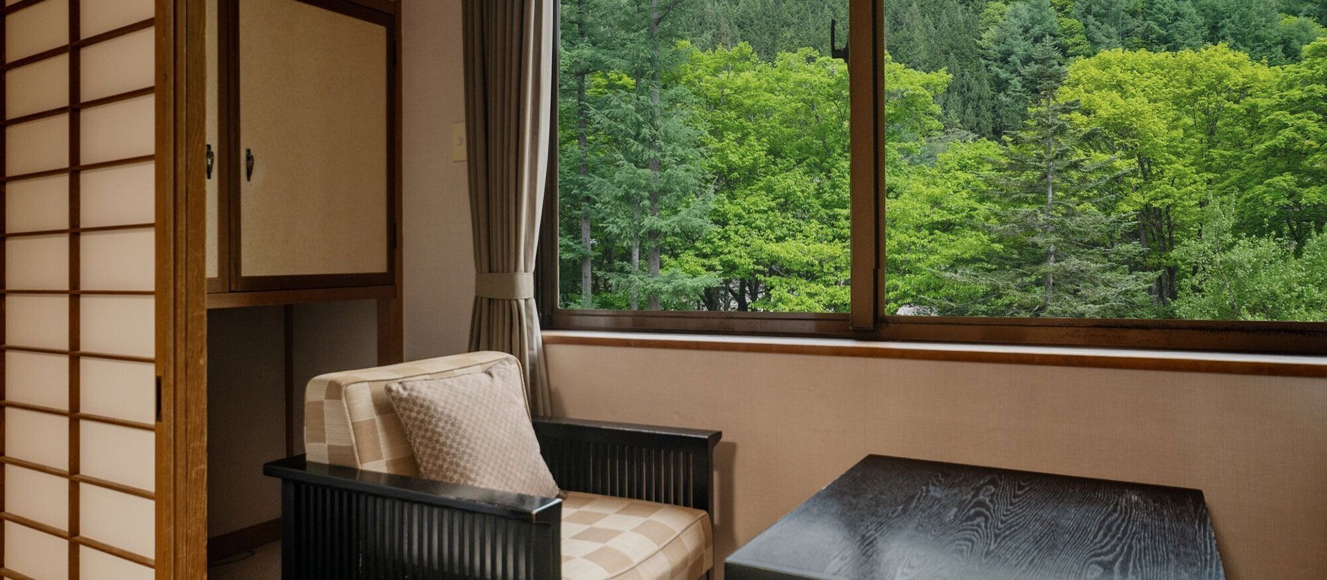 Japanese-style room 10 Tatami (non-smoking)