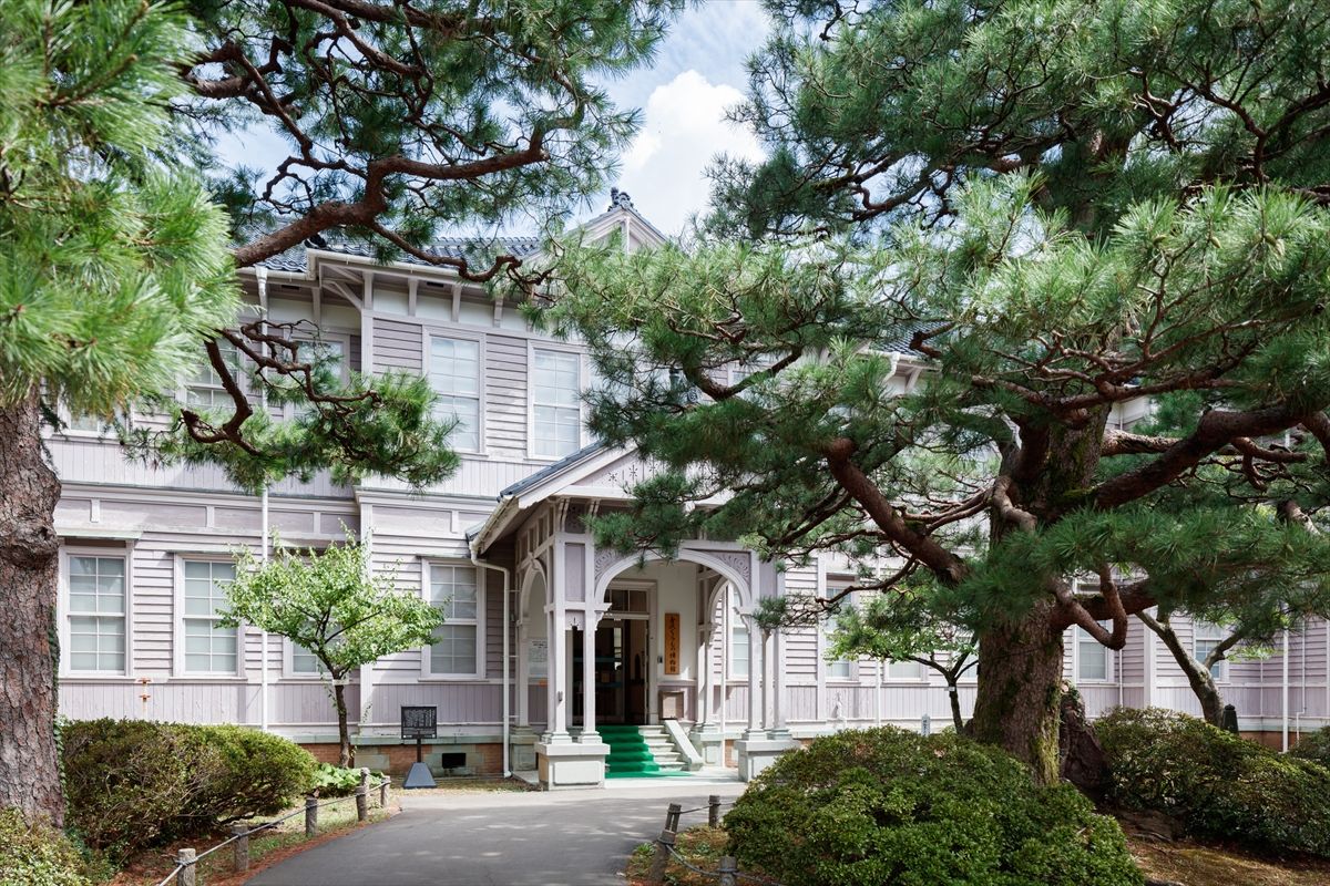 利用明治木造校舍打造的「金澤生活博物館」(圖片提供:金澤市)