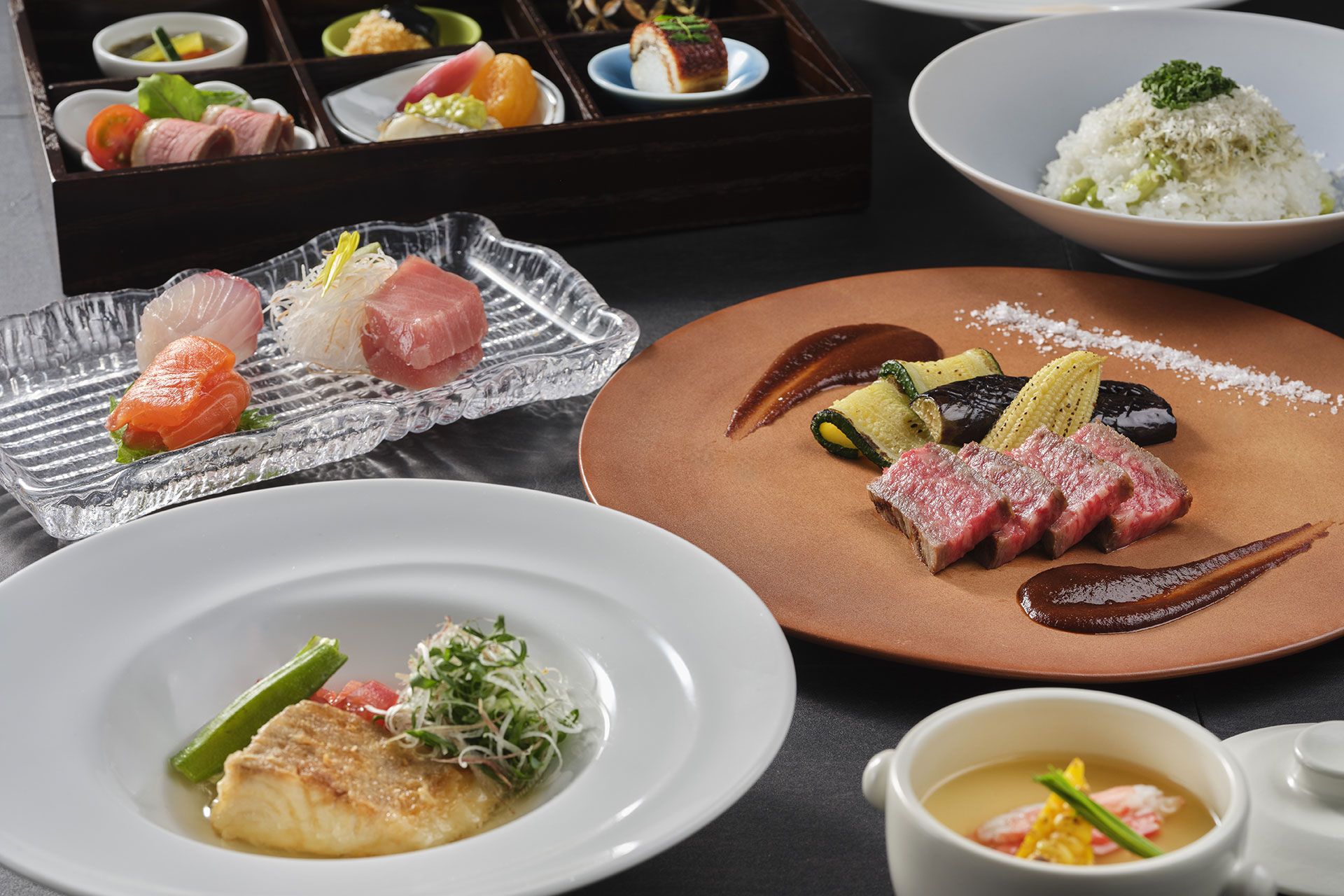 夜と朝のビュッフェ以外にも食を楽しむ贅沢プラン！