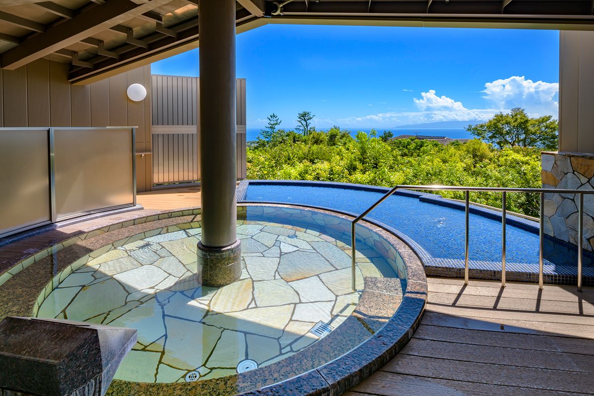 "Manten no Yu" (a hot spring bath with a view of the Izu Islands)
