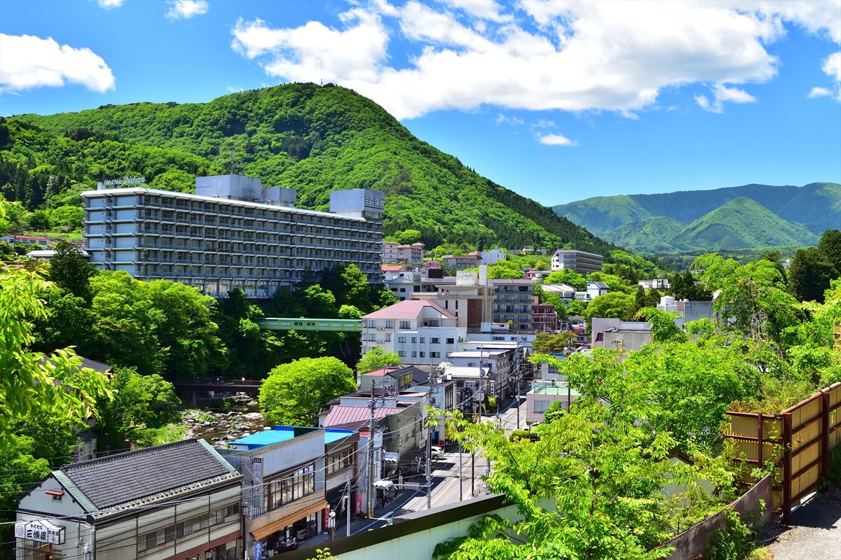 新緑の季節を迎える「塩原温泉」