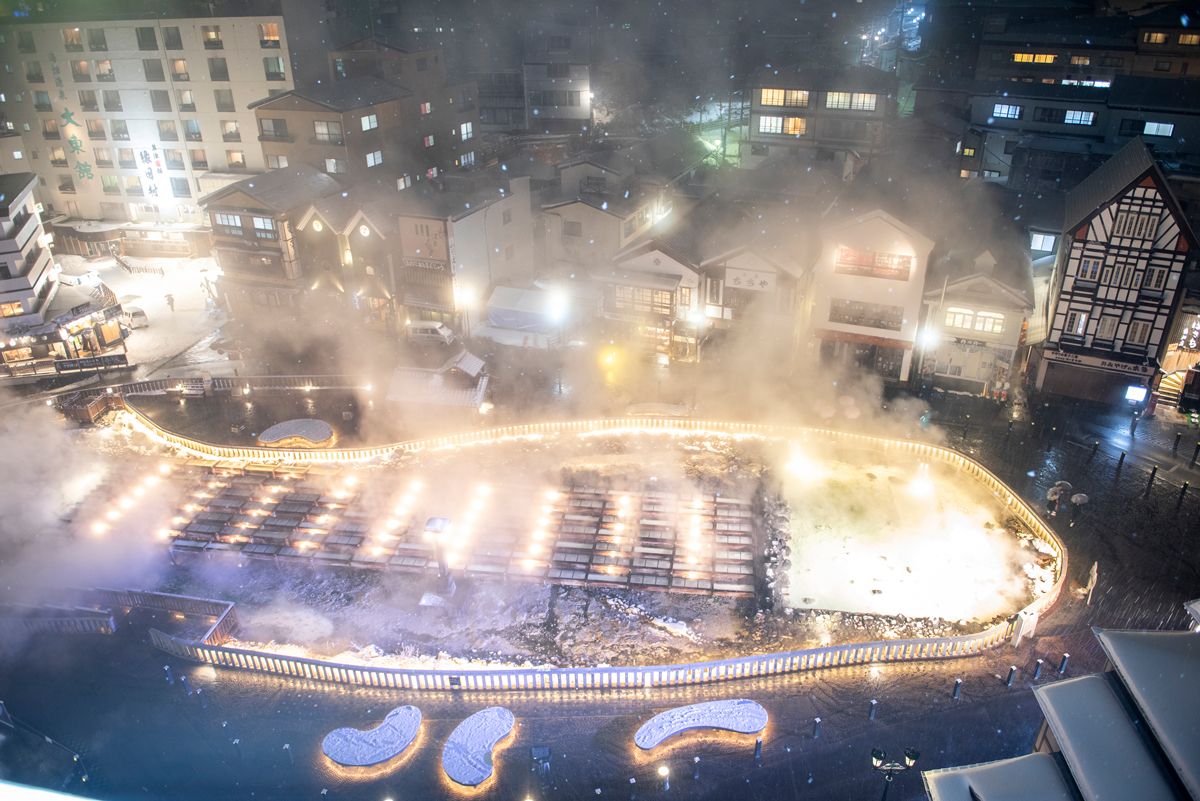 草津温泉和汤畑的冬日雪景