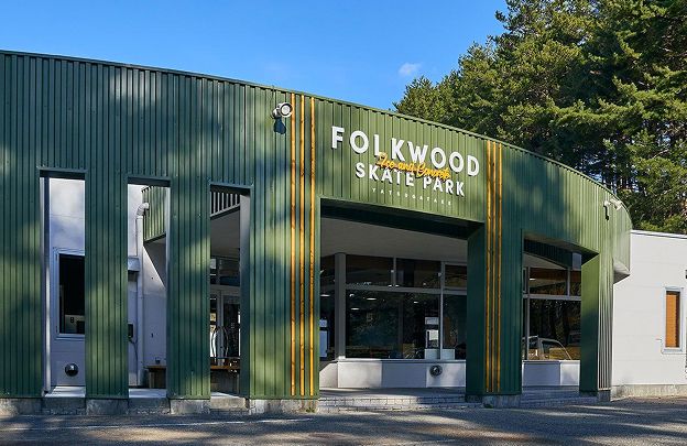 FOLK WOOD SKATE PARK